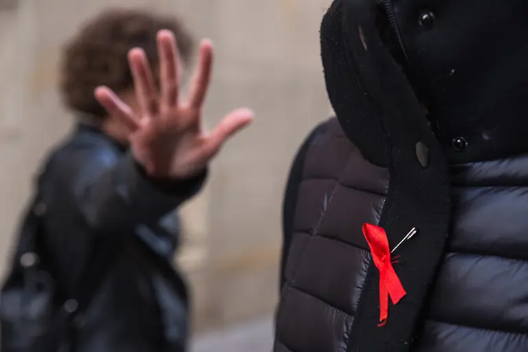 Hacia entornos laborales libres de discriminación por VIH: las empresas son parte de la solución