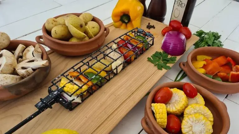 Tres hermanos le encontraron la vuelta al asado vegano y crearon un negocio de exportación