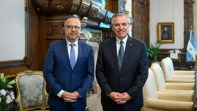 Más de 2.300 organizaciones y personas exigen la renuncia de Aracre como jefe de asesores de Alberto Fernández