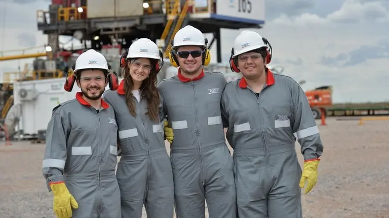 Pan American Energy incorpora Jóvenes Profesionales