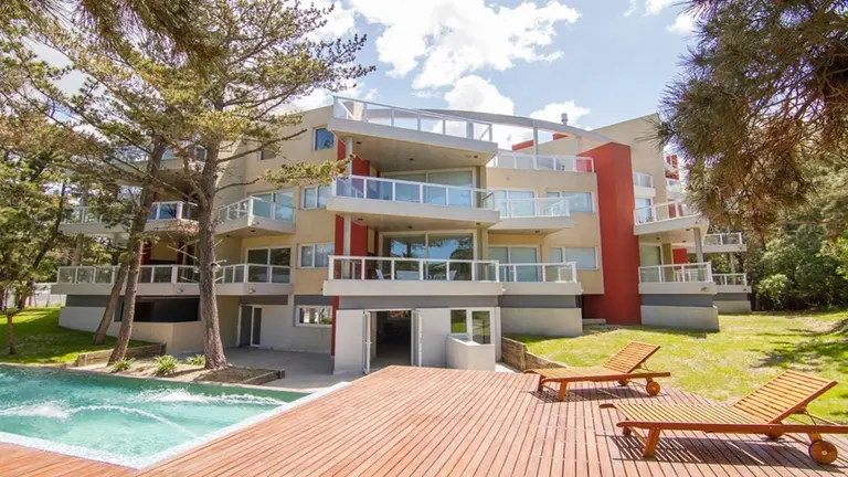 Vacaciones en la Costa Atlántica en marzo: ¿cuánto bajaron los alquileres?