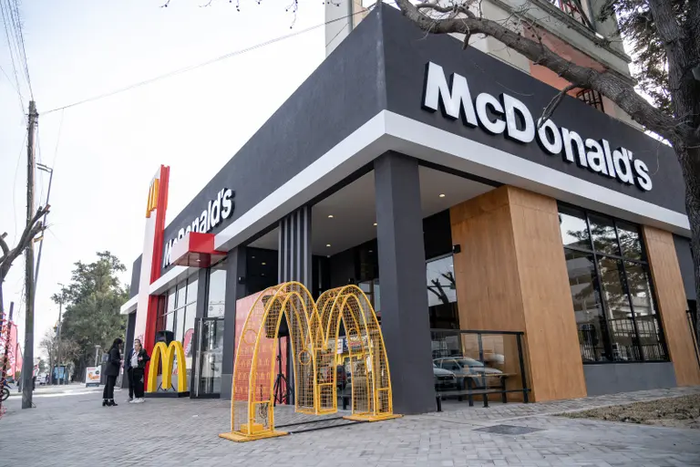 McDonald's sale a buscar terrenos en la Argentina y la región para acelerar su expansión