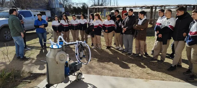 Jóvenes en el agro: la clave de la educación para fomentar el futuro del sector