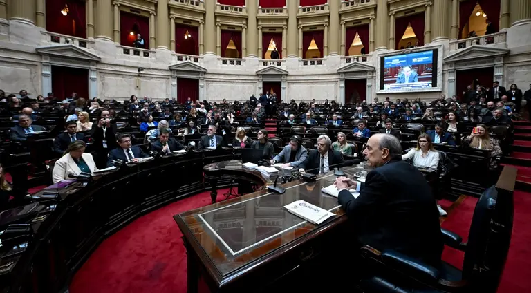 Informe de gestión de Guillermo Francos en el Congreso
