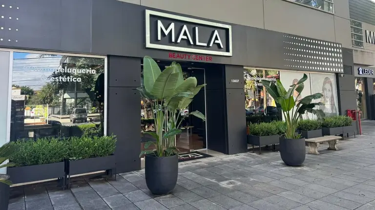 PELUQUERÍA Y CENTRO DE ESTÉTICA MALA 