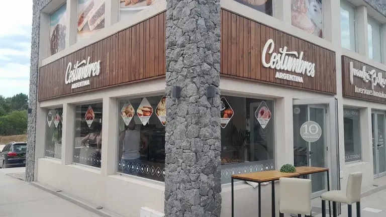 En el marco de sus 10 años, Costumbres Argentinas lanzó un nuevo formato de franquicias Express