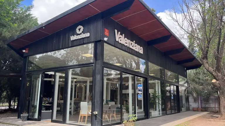 Valenziana: la marca de muebles que crece con un modelo de asociatividad similar a la franquicia