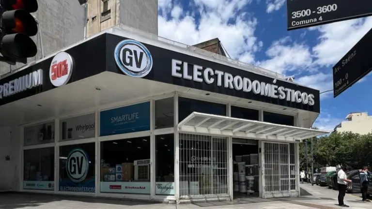 Electro GV, el secreto detrás de las largas filas para comprar electrodomésticos en Parque Patricios