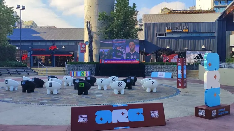 La fiebre mundialista ya se siente en los shoppings, e IRSA prepara una experiencia para los hinchas