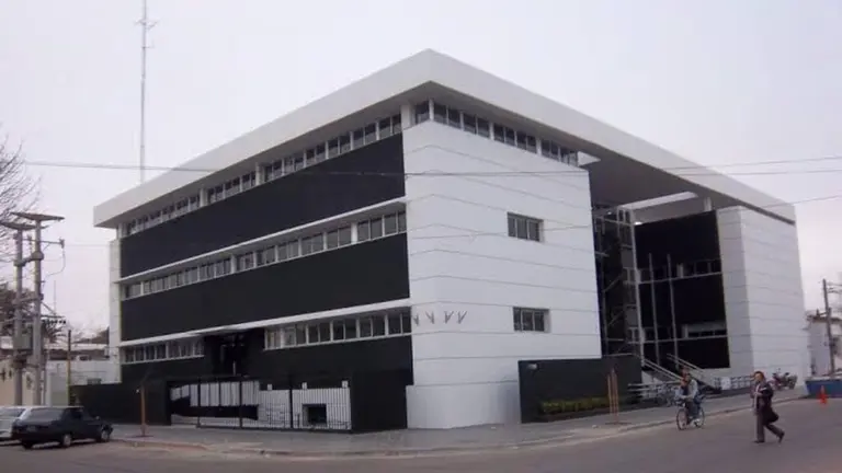 Quiebra una constructora ligada a Acindar y crece la preocupación en Santa Fe