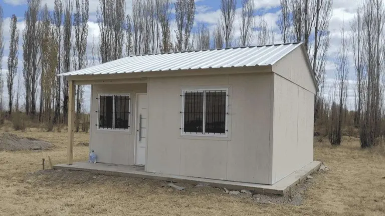 Así es la casa prefabricada de 2 dormitorios que cuesta menos de $8 millones y se arma en 20 días