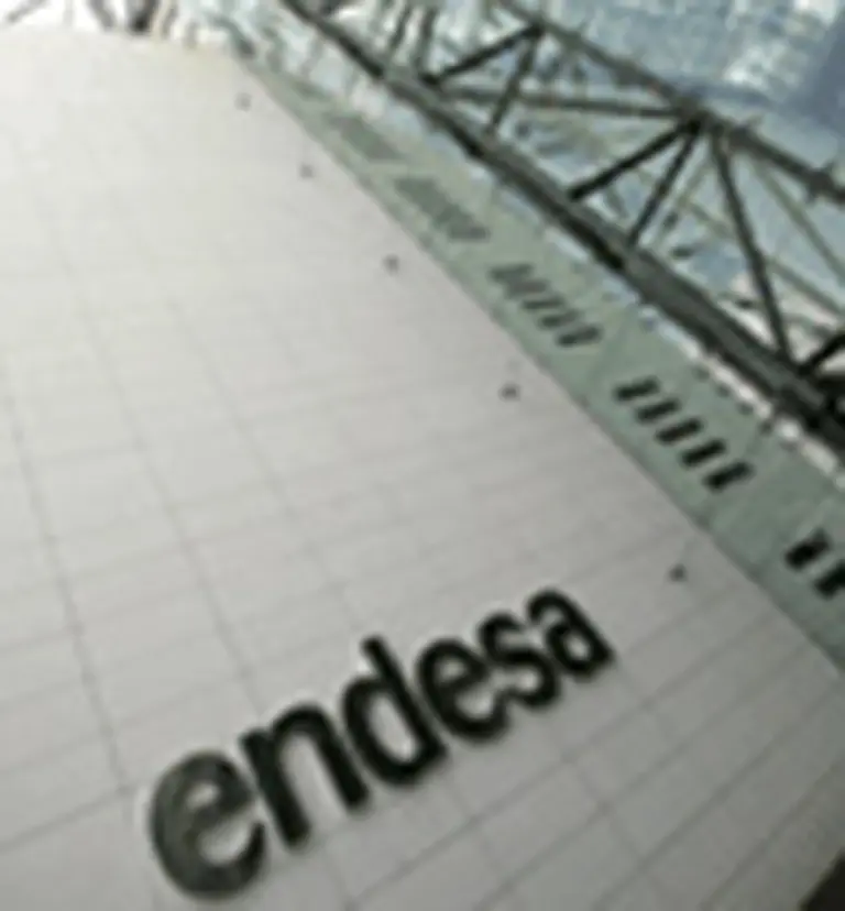 ENEL refuerza su posición y busca quedarse con el 25% de Endesa