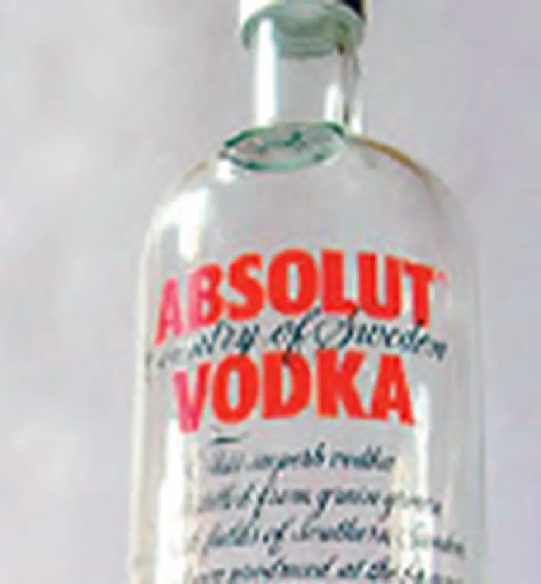 El tradicional vodka sueco Absolut sale a la venta