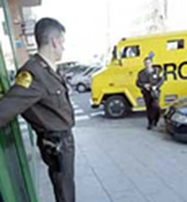 El Gobierno creó una comisión de seguridad bancaria