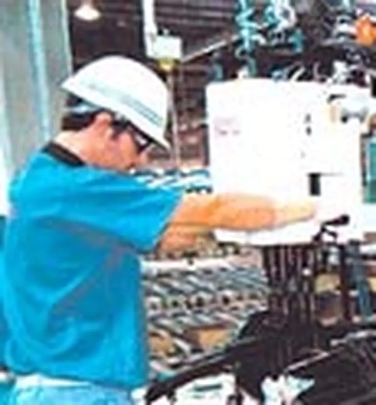 LG-Philips muda su aparato productivo a China