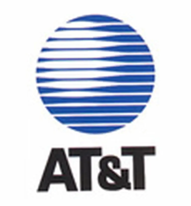 AT&T se bajó de la carrera para quedarse con Telecom Italia