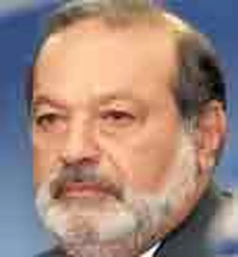 Sólo el magnate Carlos Slim va por Telecom Italia