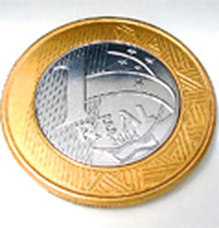 Se fortalece el real a pesar de la intervención del central