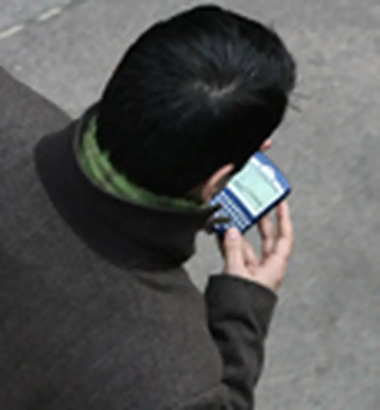 Blackberry lanza "Curve", un nuevo modelo de "teléfono inteligente"