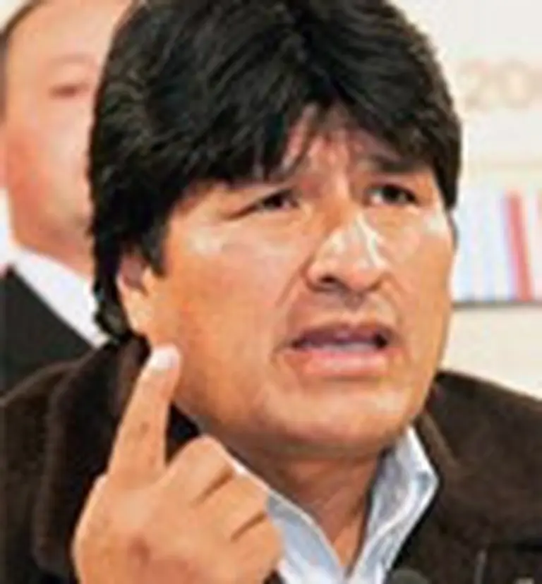 Evo Morales pide cotización para quedarse con Repsol