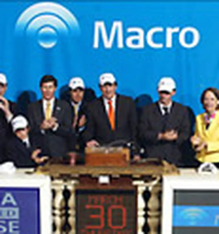 Recomiendan comprar acciones de los bancos Macro y Francés