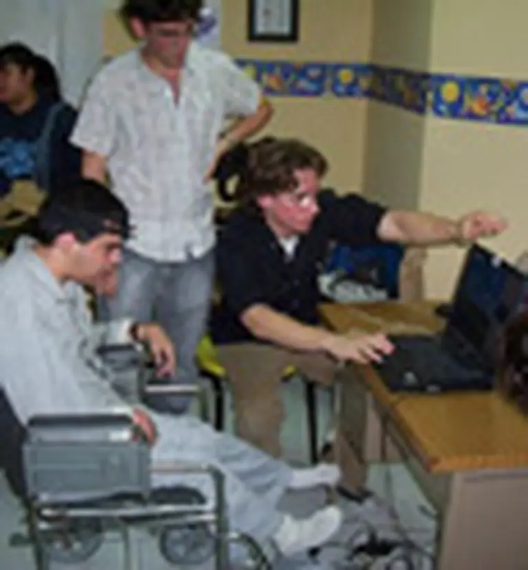 Diseñan un mouse para personas con discapacidades motrices