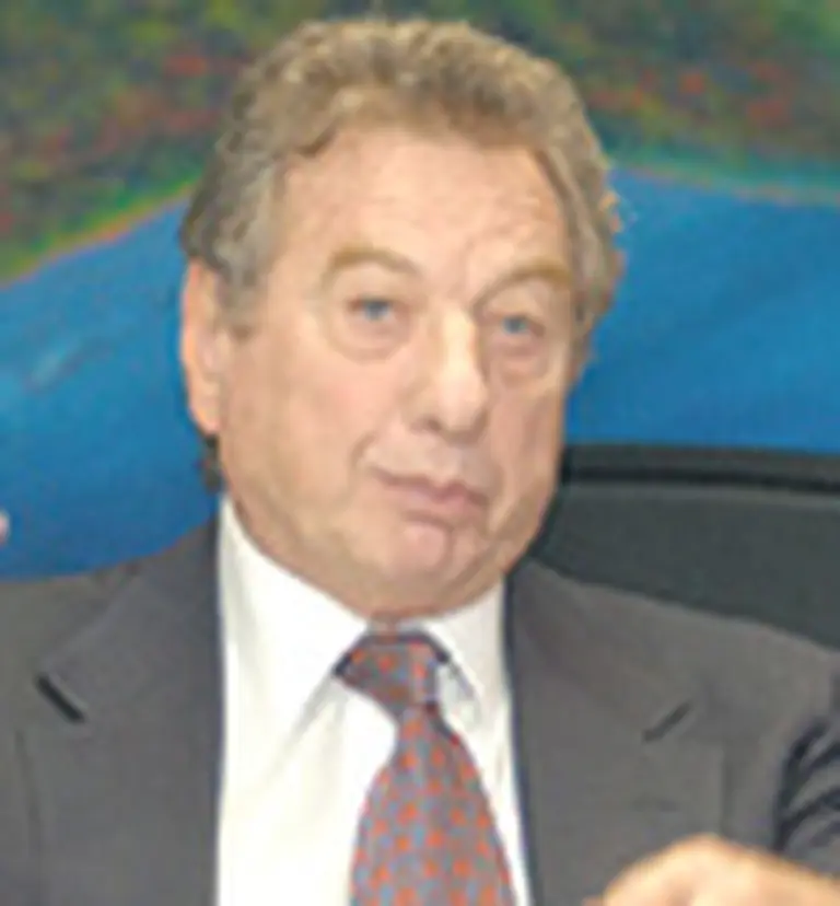 Macri estarí­a muy cerca de resucitar Laer