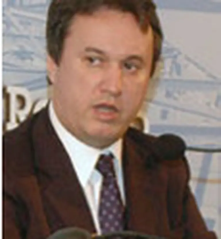 Peirano asumió con el apoyo de los industriales y gremialistas