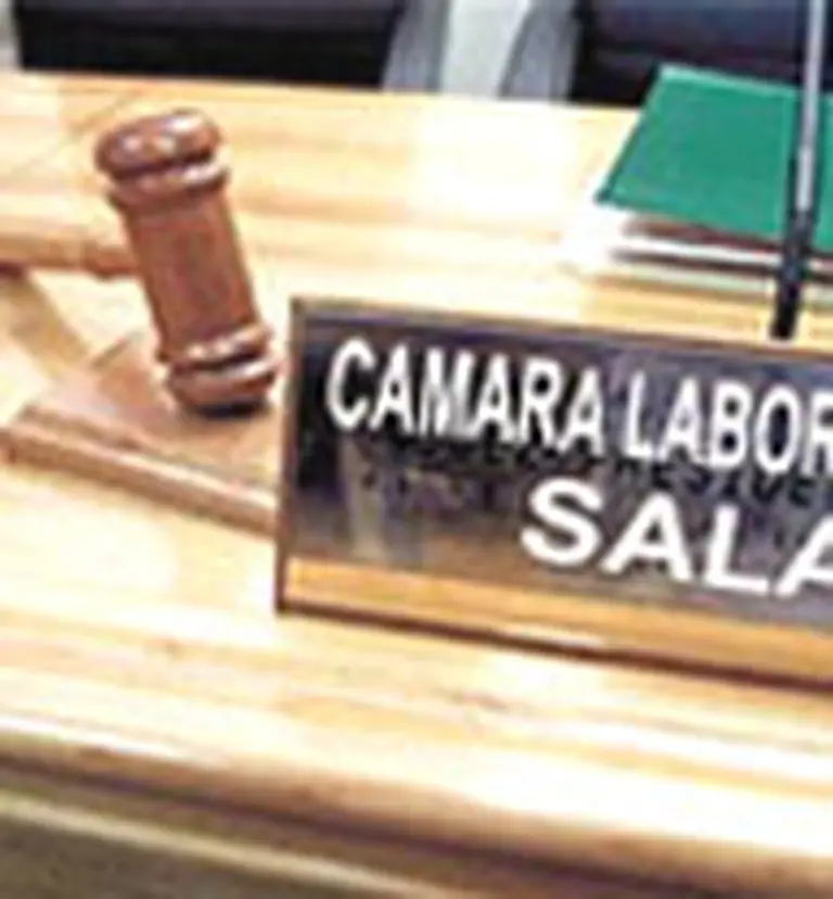 Ordenan a Cencosud que reinstale trabajadores despedidos