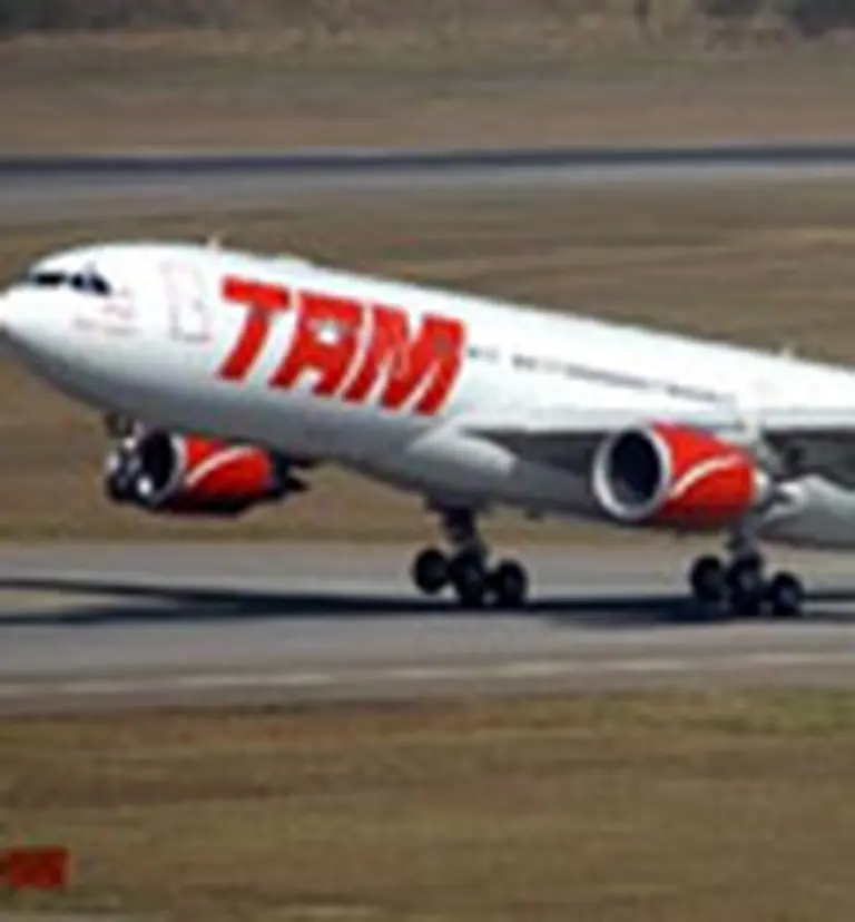 La aerolí­nea TAM reduce sus planes de expansión