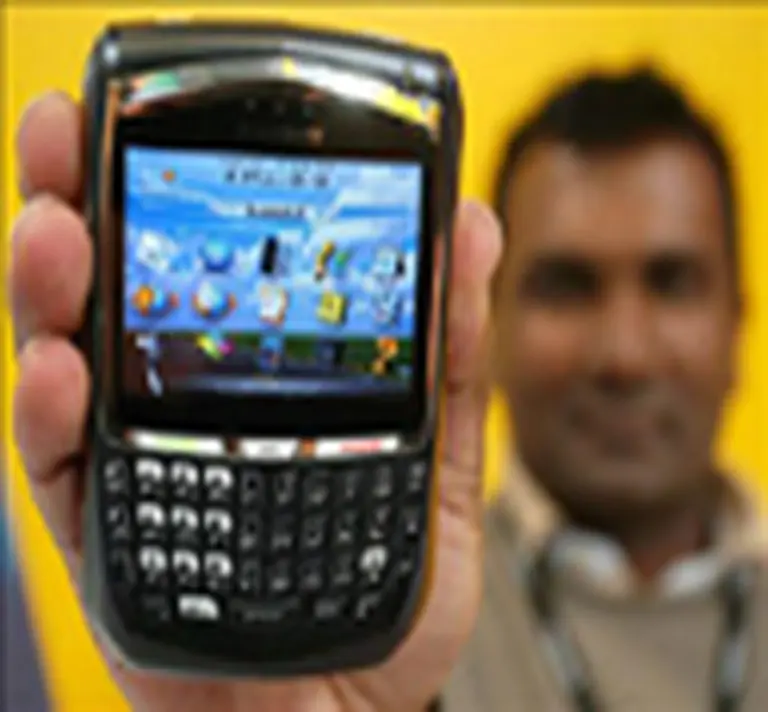 Presentan un Blackberry que incorpora navegación GPS