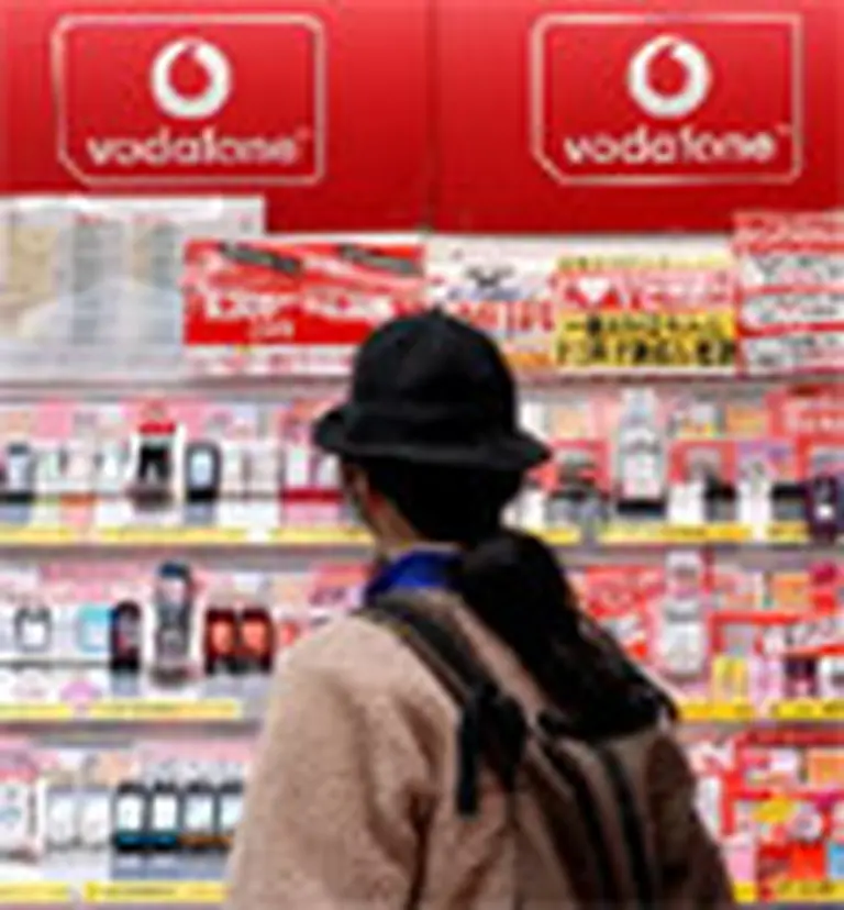 Vodafone y Telefónica lanzan nuevos servicios corporativos