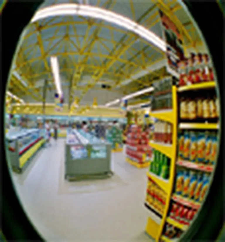 Un supermercado incursiona en el mundo de la banca