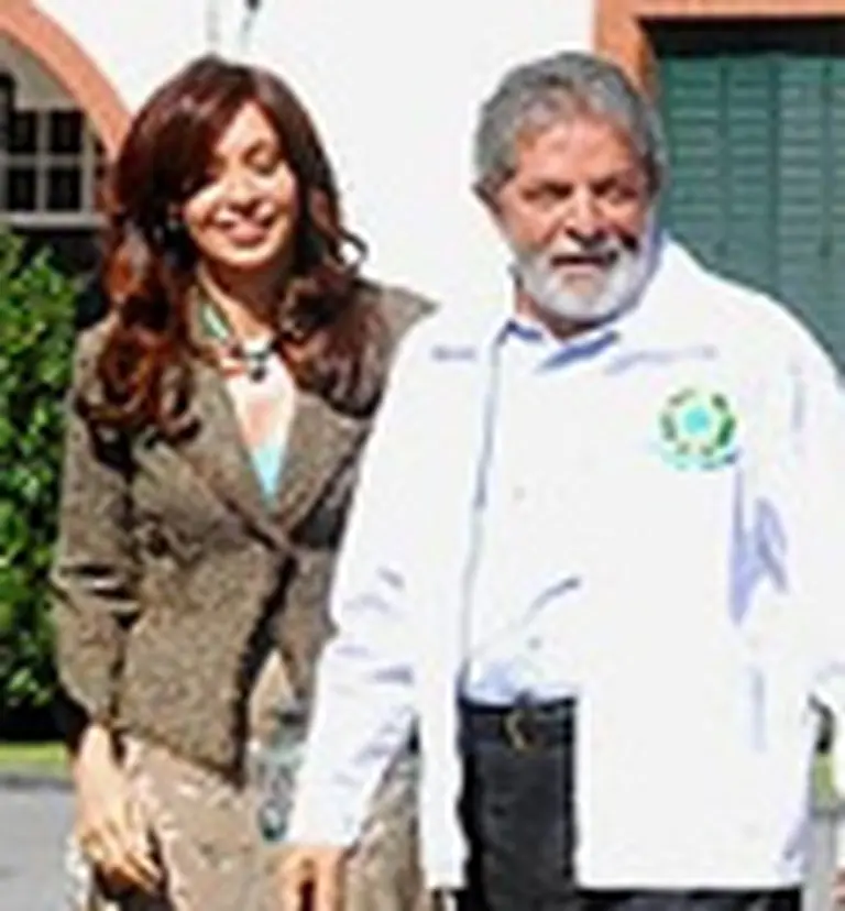 Cristina buscará equilibrar la balanza comercial en Brasil