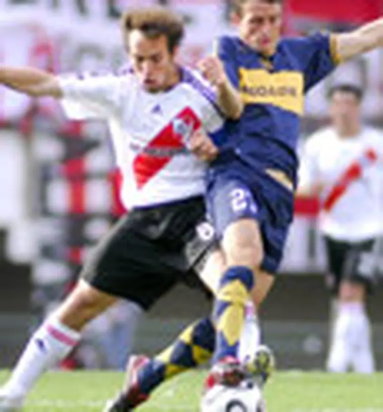 Fútbol: cuánto pagan las marcas por figurar en la camiseta