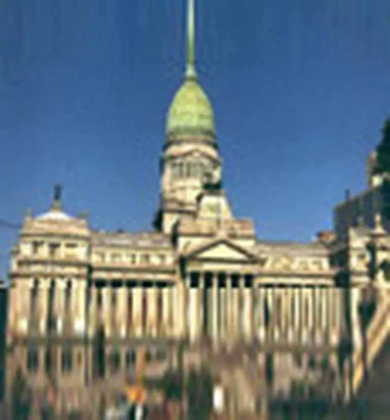 Avanza en el Congreso un nuevo régimen de pasantí­as