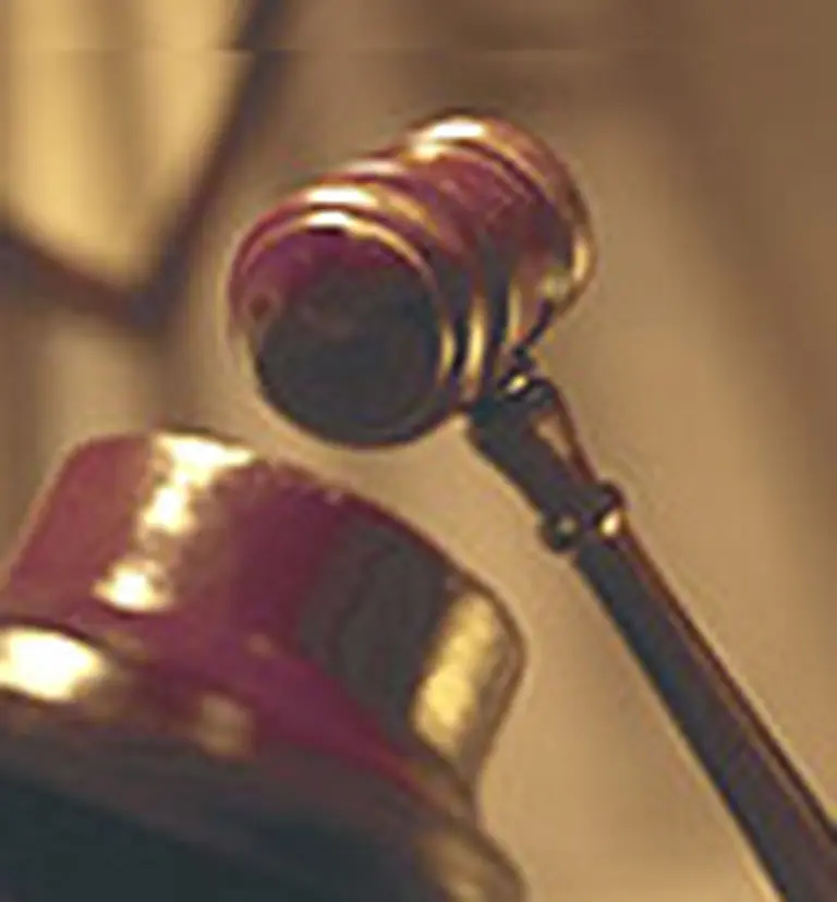 Piden juicio oral a una decena de ex directivos del Banco Nación