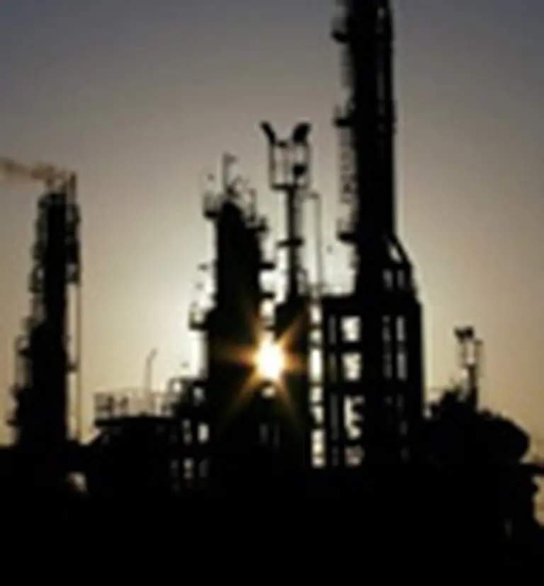 PDVSA y la italiana ENI se unen para explotar petróleo