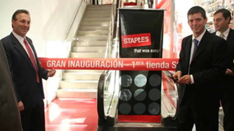 Staples concreta su arribo al paí­s con la apertura de su primer local en Buenos Aires