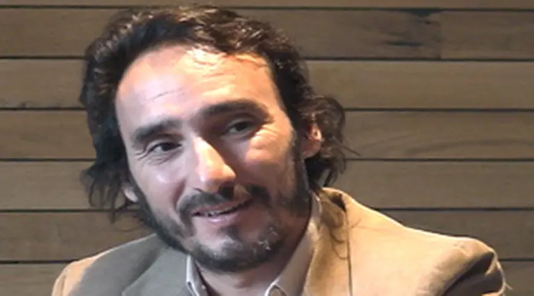 "Puedo estar en contra de la opinión de gente que me lleva 20 años, pero le hago caso"