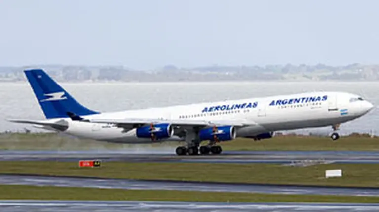 Aerolí­neas vuelve al Estado con la promesa de mejorar los servicios