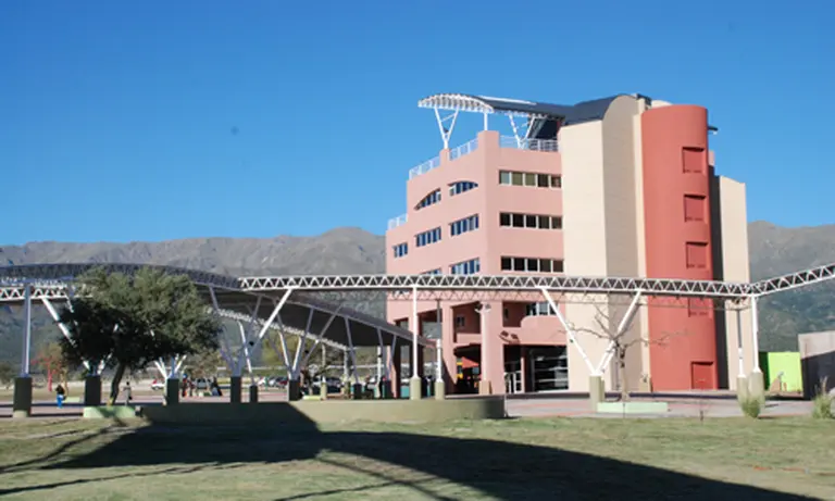 Crece el modelo de polos tecnológicos y consolida la industria local de software