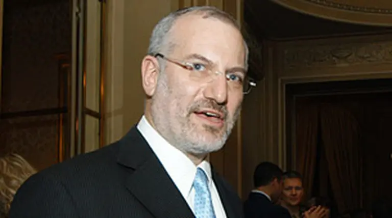 Elsztain invierte $60 millones para reimpulsar su compañí­a de tarjetas de crédito