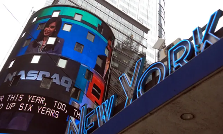 Cristina defendió su polí­tica tecnológica ante empresarios