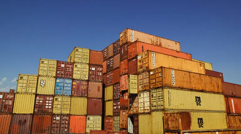 Explican obligaciones de operadores de comercio exterior