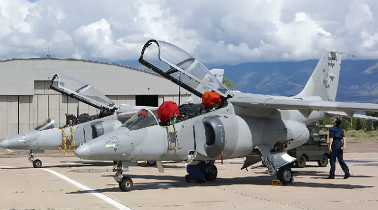 El Gobierno ahora estatiza la fábrica de aviones de Córdoba