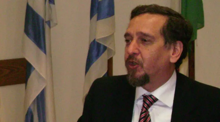 Barañao: "La ciencia llega a la población por la empresa"