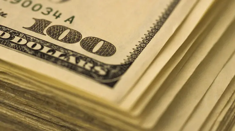 El dólar cerró sin cambios a $3,47 para la venta