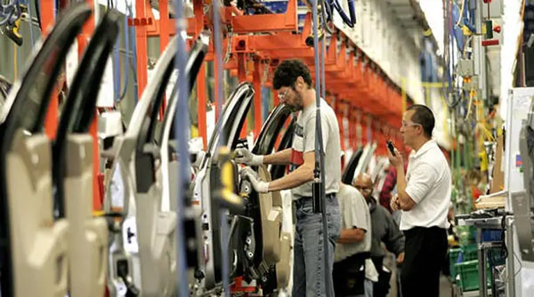 Ford vuelve a impulsar la producción por la mayor demanda de autos