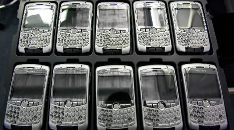 Personal lanza el nuevo BlackBerry Curve 8900 en la Argentina